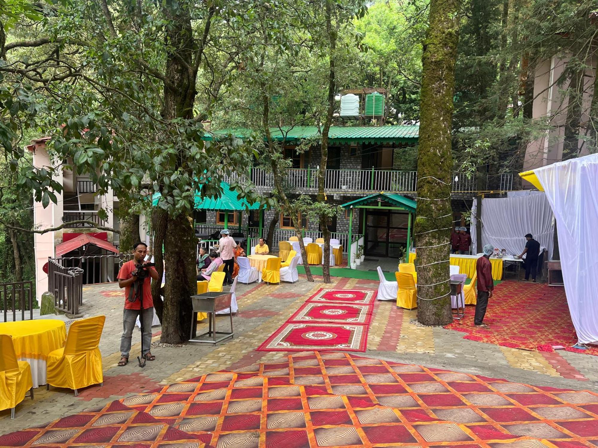 Cedar Woods Resort By Heyan Hotels Nainital Exterior photo