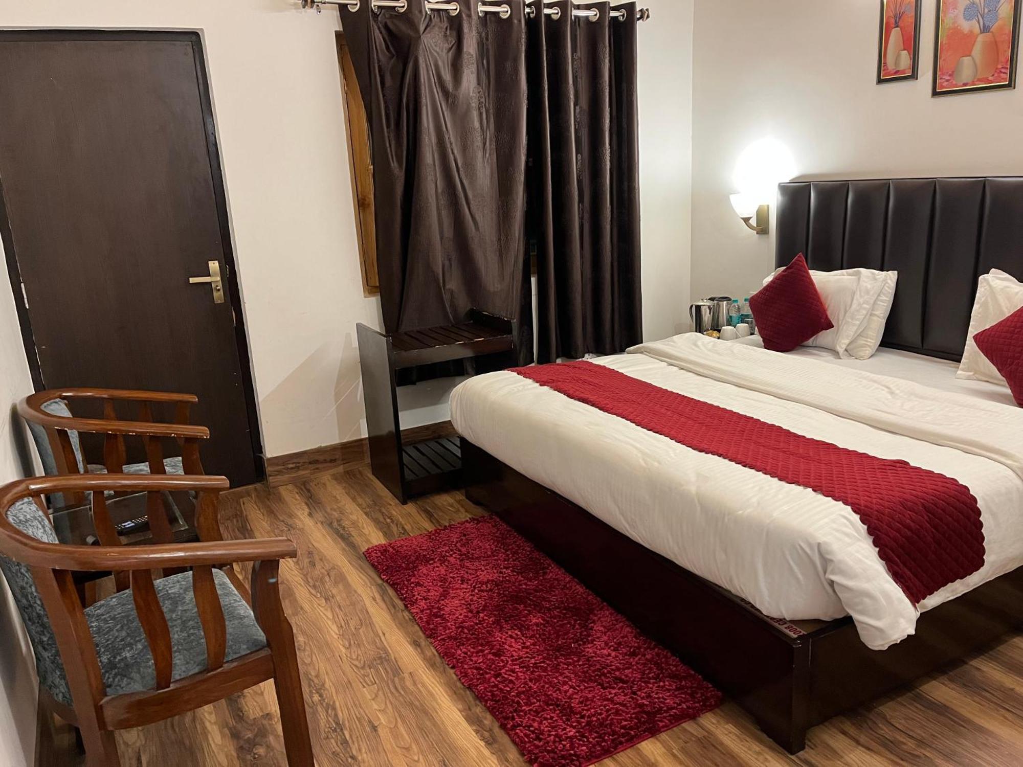 Cedar Woods Resort By Heyan Hotels Nainital Exterior photo