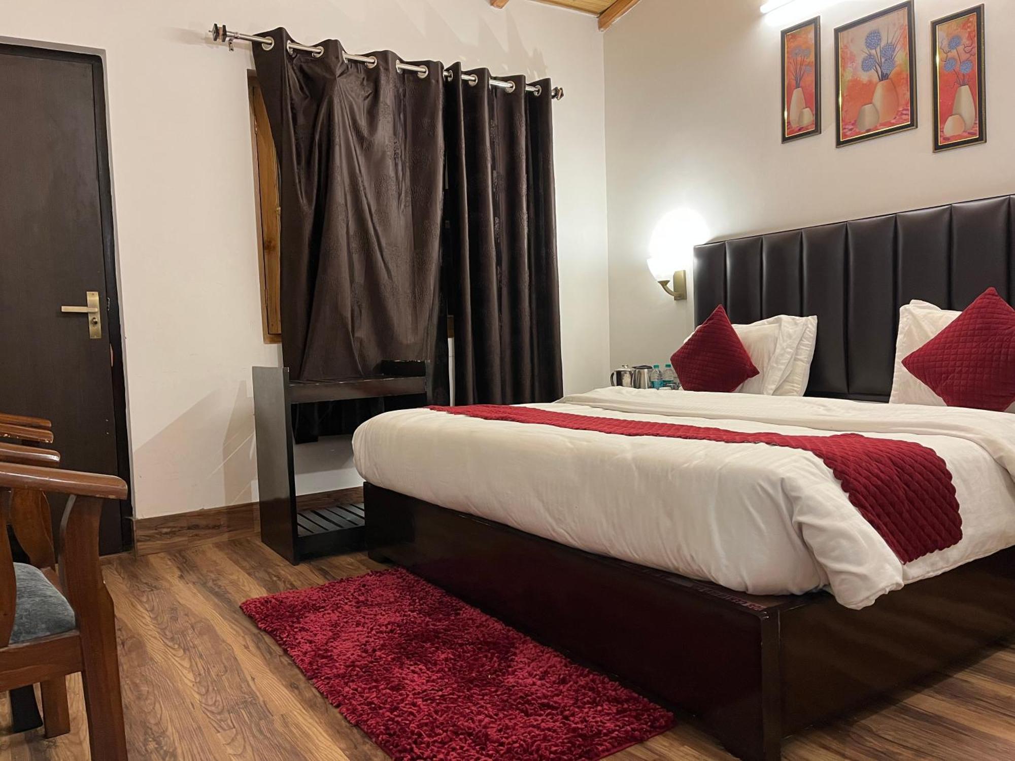 Cedar Woods Resort By Heyan Hotels Nainital Exterior photo