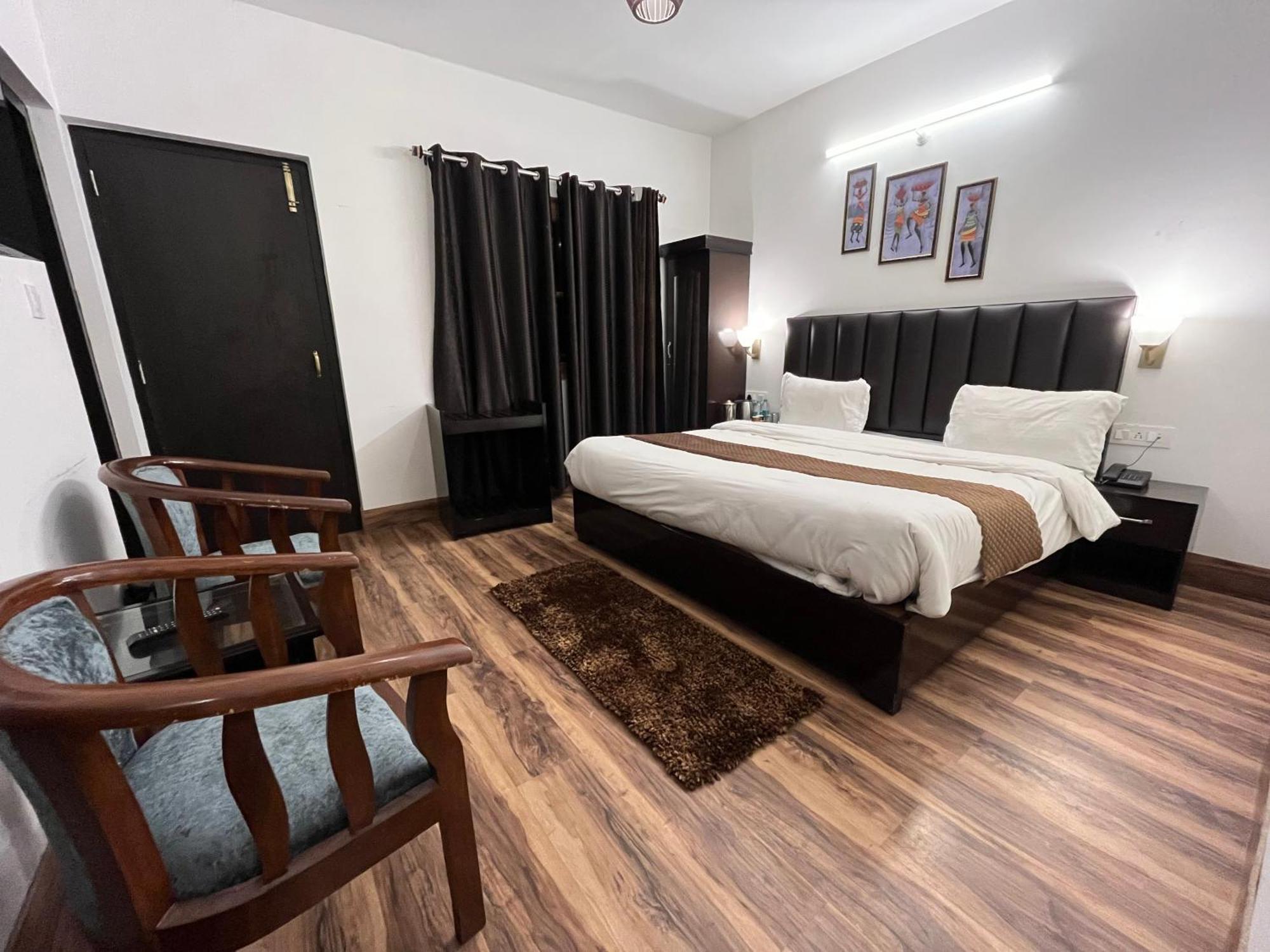 Cedar Woods Resort By Heyan Hotels Nainital Exterior photo